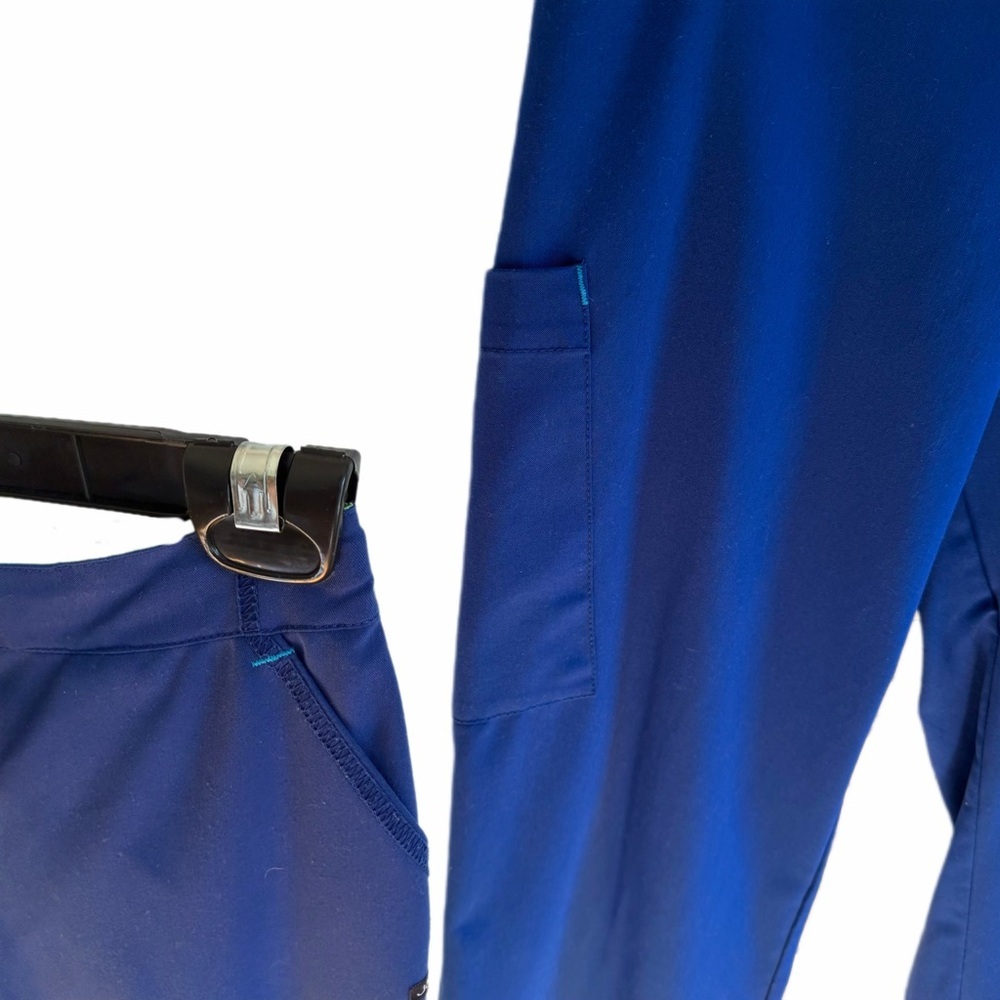 Jockey Women's Royal Blue Straight Leg Scrub Pants & V-Neck Top (XS/XSP) - Picture 8 of 12